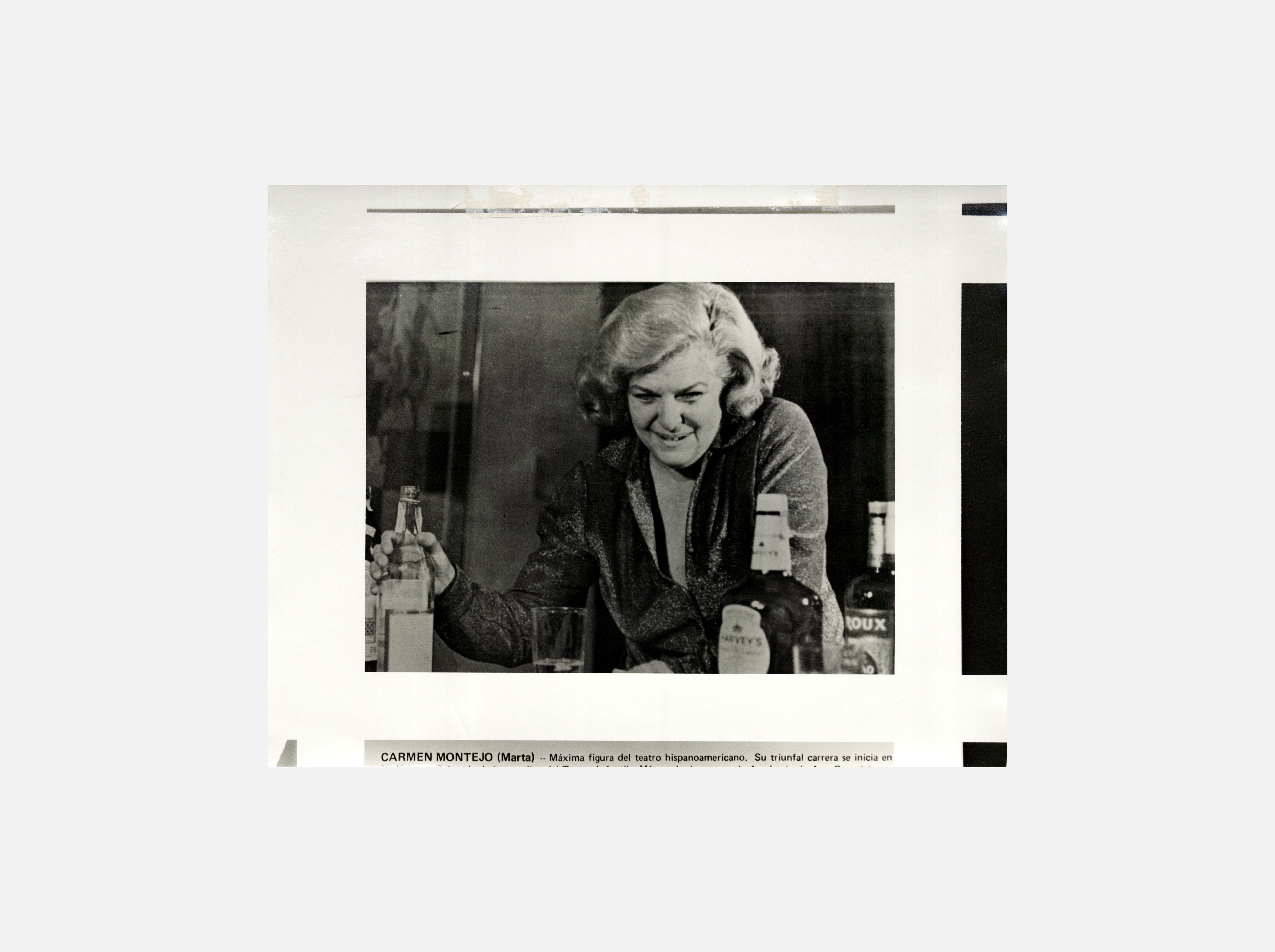 [Photograph of Carmen Montejo]<br><br>[Fotografía de Carmen Montejo]